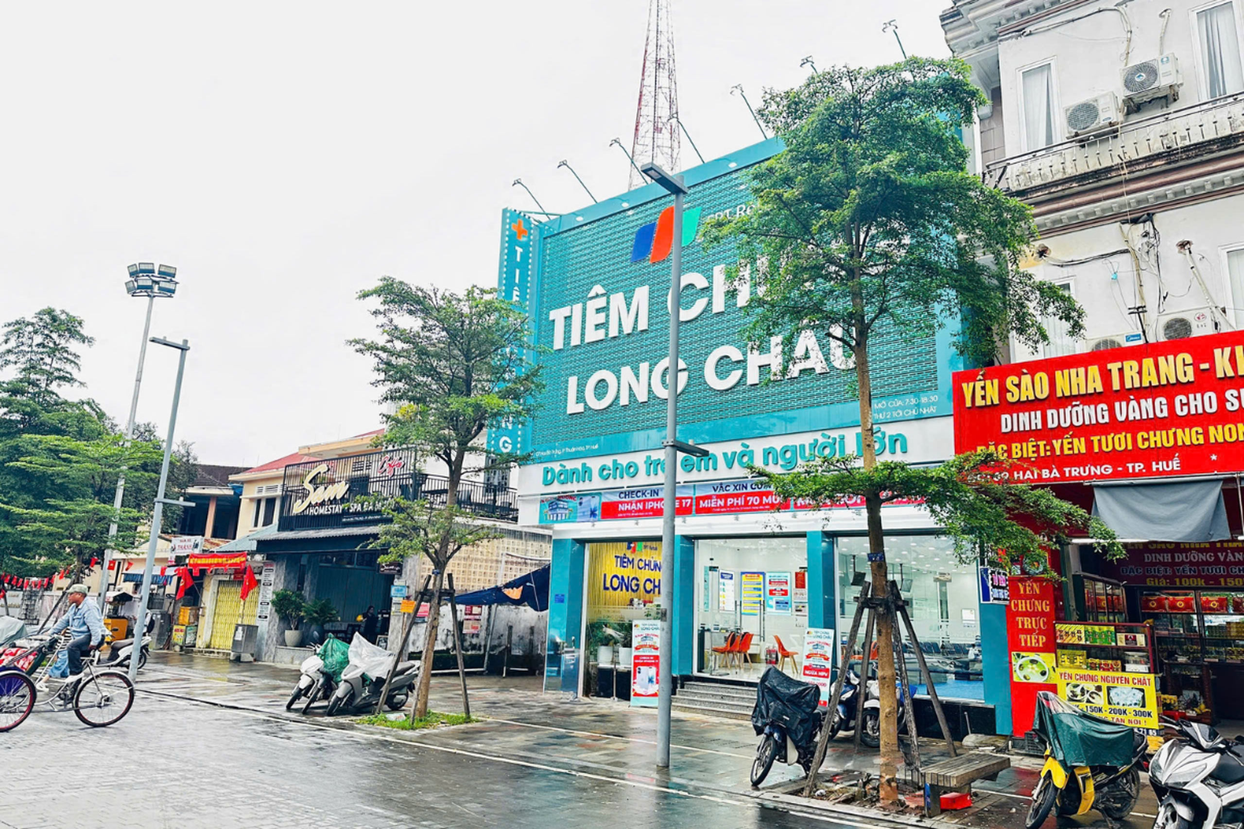 Trung tâm tiêm chủng
