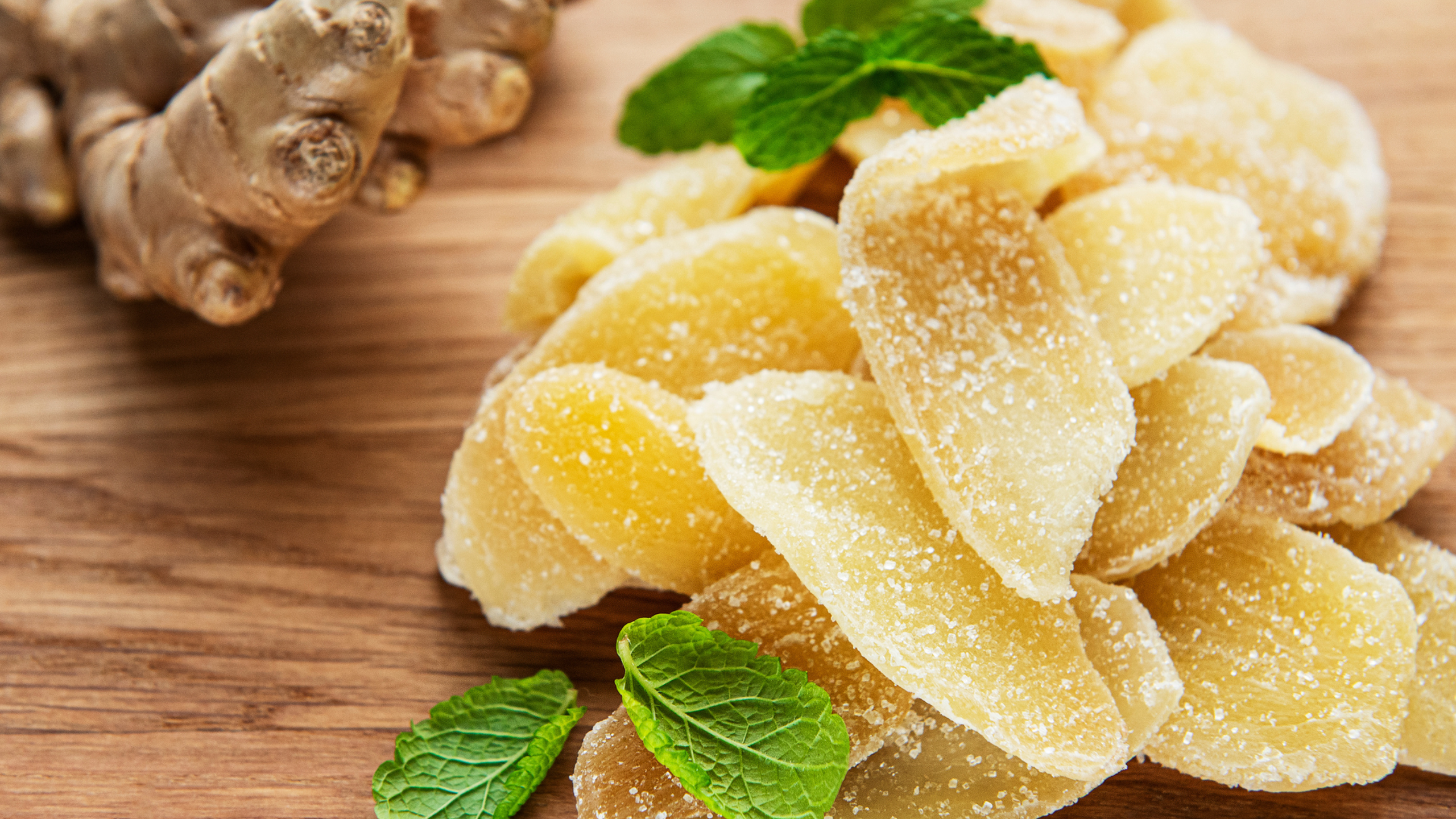 Mứt gừng bao nhiêu calo? Ăn sao cho ấm bụng mà không lo dư năng lượng