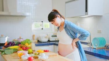 Bà bầu bị đầy hơi chướng bụng nên ăn gì để giảm nhanh triệu chứng?