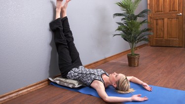 Bài tập giảm mỡ bụng trước khi ngủ giúp eo thon hiệu quả