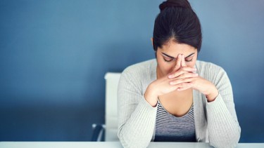 Bài test overthinking: Cách kiểm tra nhanh mức độ suy nghĩ quá mức
