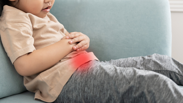 Bao quy đầu bị sưng mọng nước ở trẻ nhỏ​ là do đâu? Các dấu hiệu cảnh báo cần lưu ý