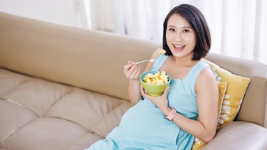 Bầu nên ăn những loại chất béo nào để tốt cho thai nhi?