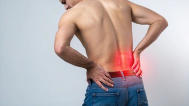 Đau lưng dưới là gì? Triệu chứng, nguyên nhân và phương pháp phòng ngừa hiệu quả
