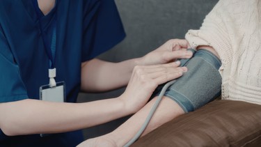 Huyết áp thấp là gì? Nguyên nhân và cách phòng ngừa hiệu quả