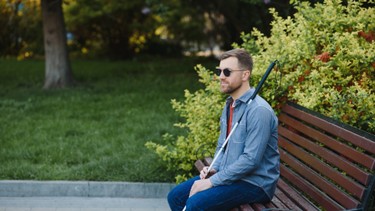 Khiếm thị là gì? Nguyên nhân và cách phòng ngừa hiệu quả