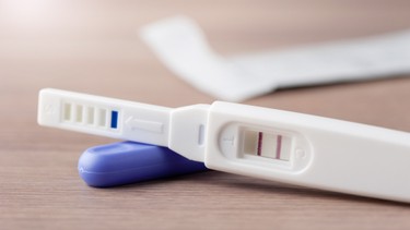 Mang thai ngoài tử cung là gì? Triệu chứng, nguyên nhân và cách phòng ngừa cần biết