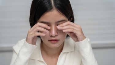 Ngứa mắt: Dấu hiệu, nguyên nhân, phương pháp chẩn đoán, điều trị và phòng ngừa