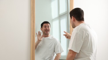 Tâm thần phân liệt: Dấu hiệu, nguyên nhân, phương pháp chẩn đoán, điều trị và phòng ngừa