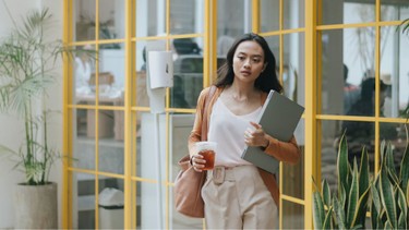 Bị trầm cảm có nên đi làm​? Nên làm gì để cải thiện sức khỏe?