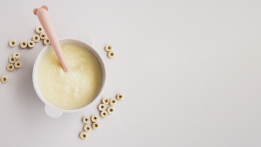 Bột ăn dặm là gì? Cách chọn sản phẩm phù hợp cho bé yêu