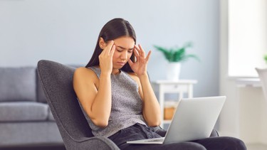 Cách trị đau nửa đầu hiệu quả: Hiểu đúng để chăm sóc sức khỏe toàn diện
