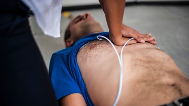 Cấp cứu ngừng tuần hoàn: Cách xử lý khi tim ngừng đập