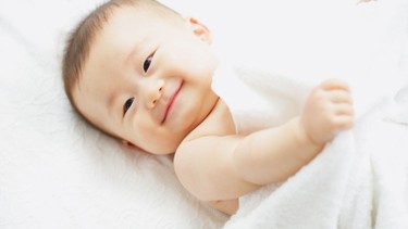 Chăm sóc trẻ sơ sinh vào mùa thu: Những điều ba mẹ không nên bỏ qua