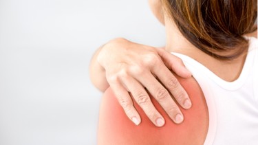 Chấn thương vai: Cách nhận biết, xử lý và phục hồi hiệu quả