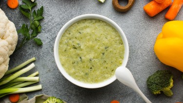 Cháo rau củ cho bé dễ nấu, giàu dinh dưỡng mẹ không thể bỏ qua