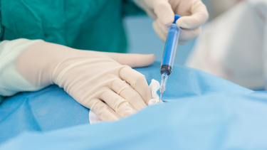 Chọc dò tủy sống có đau không? Quy trình chọc dò tủy sống