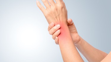 Cổ tay nhỏ có sao không? Tham khảo các cách cải thiện kích thước cổ tay