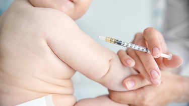 Đã tiêm vắc xin mô cầu BC rồi có cần tiêm vắc xin mô cầu AC không?