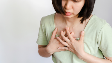 Dấu hiệu hở van tim: 7 biểu hiện thường gặp giúp nhận biết sớm bệnh tim mạch