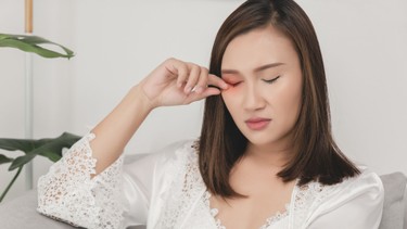 Đau mắt hột: Nguyên nhân, dấu hiệu và phương pháp điều trị