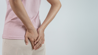 Hậu môn chảy dịch vàng hôi là dấu hiệu bệnh gì?