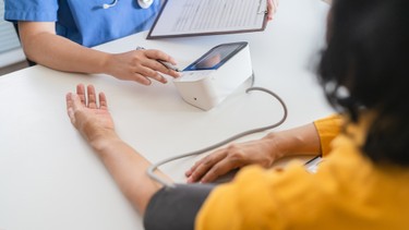 Hiểu về tăng huyết áp tâm thu đơn độc để bảo vệ tim mạch