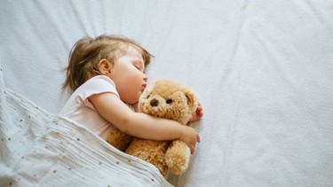 Khủng hoảng ngủ ở trẻ nhỏ: Hiện tượng thường gặp và cách hỗ trợ hiệu quả