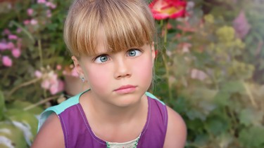 Mắt lé: Nguyên nhân, dấu hiệu và cách điều trị