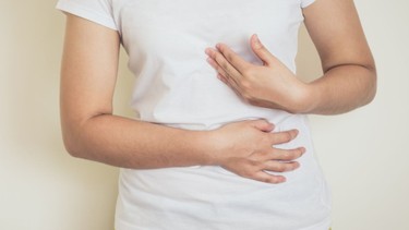Mẹ bầu bị đầy bụng khi mang thai 3 tháng đầu là do đâu?