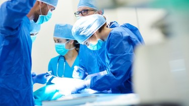 Mổ hội chứng ống cổ tay bao lâu lành? Thời gian hồi phục và chăm sóc sau mổ