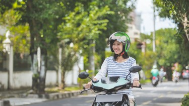 Mổ ruột thừa bao lâu thì đi xe máy được? Lời khuyên an toàn sau phẫu thuật