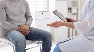 Nên làm gì khi dương vật bị xước? Cách vệ sinh vùng kín nam đúng chuẩn