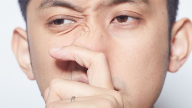 Ngứa mũi là gì? Nguyên nhân, mẹo giảm khó chịu và biện pháp hỗ trợ