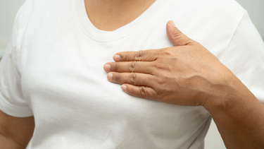 Ngứa nhũ hoa trước kỳ kinh nguyệt: Nguyên nhân, triệu chứng và cách khắc phục