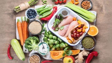 Người chạy thận nên ăn gì? Gợi ý thực đơn khoa học giúp cải thiện sức khỏe
