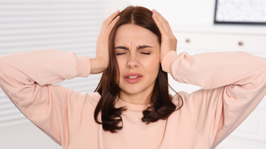 Nguyên nhân rối loạn nội tiết tố nữ và cách nhận biết, cải thiện an toàn