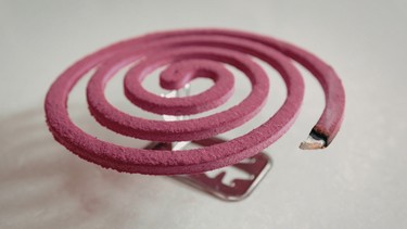 Nhang muỗi có độc không? Cách dùng an toàn bạn nên biết