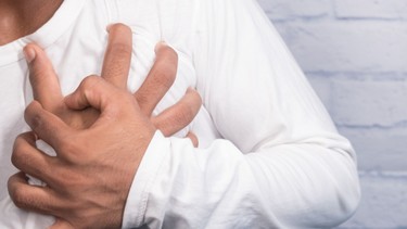 Nhồi máu cơ tim thành dưới: Nguyên nhân, triệu chứng, chẩn đoán và điều trị