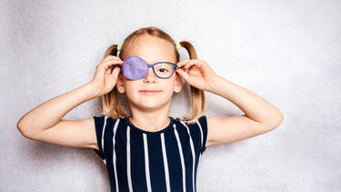 Nhược thị có chữa được không? Thời điểm vàng để điều trị