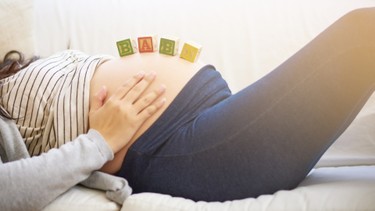Quá trình phát triển của thai nhi theo từng giai đoạn và những điều mẹ cần biết
