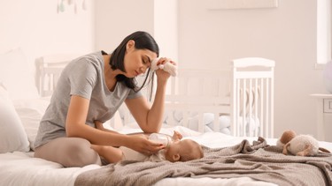 Rối loạn nội tiết tố sau sinh: Nguyên nhân và cách điều trị