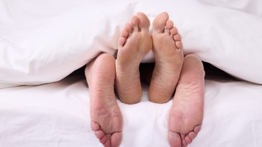 Sinh mổ 20 ngày quan hệ có sao không? Cảnh báo những rủi ro cần tránh