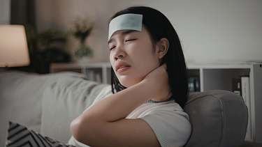 Sốt do viêm amidan: Dấu hiệu nhận biết, kéo dài bao lâu và khi nào cần đi khám?