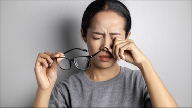 Suy giảm thị lực là gì? Triệu chứng, nguyên nhân, điều trị và phòng ngừa