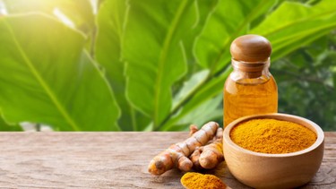 Tác dụng của nghệ tươi ngâm mật ong đối với sức khỏe