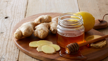 Tác hại của gừng ngâm mật ong: Những nguy cơ tiềm ẩn ít ai ngờ