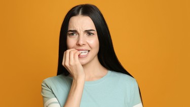 Tác hại của việc cắn móng tay: Nguy hiểm tiềm ẩn đối với sức khỏe