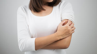 Tắm xong bị ngứa là do đâu và cách xử lý hiệu quả?