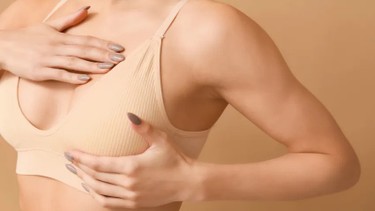 Ung thư vú giai đoạn đầu: Dấu hiệu nhận biết và cách chẩn đoán